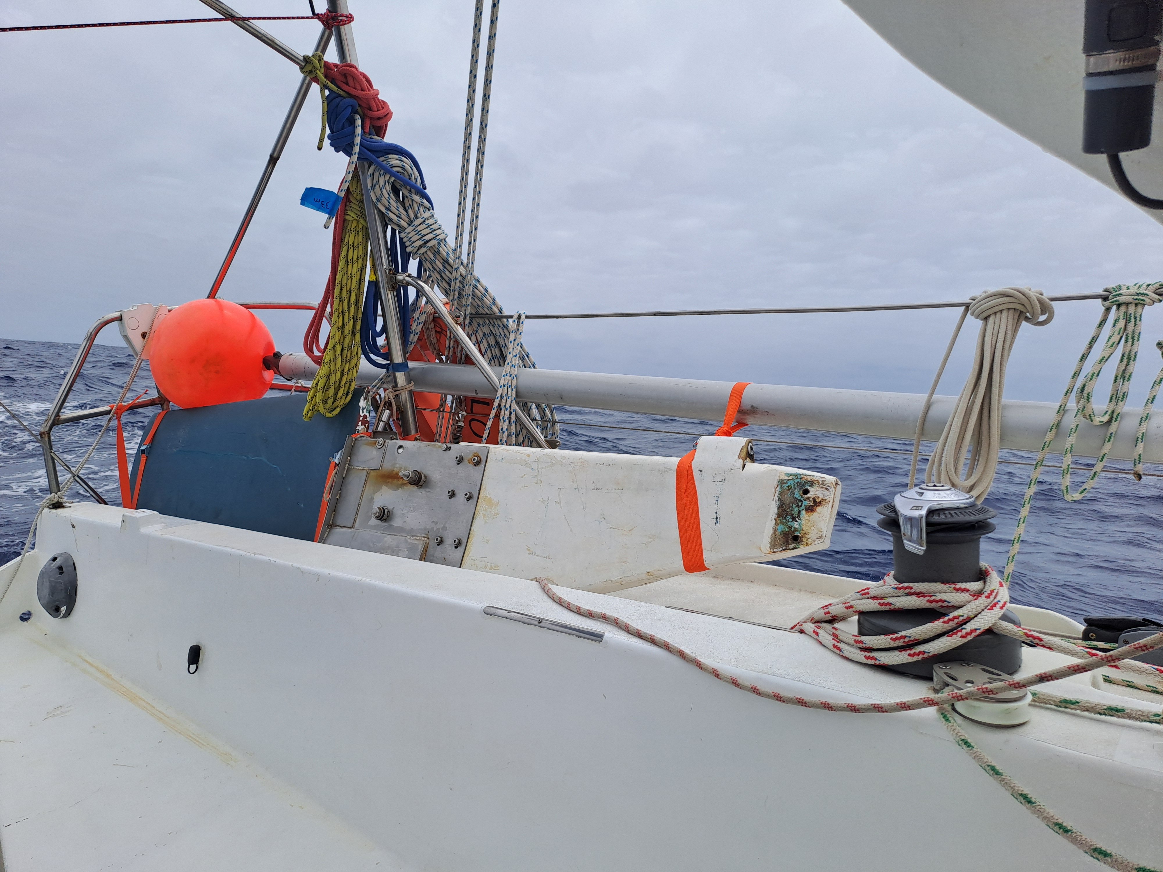 Le-0411-à-10h30-le-safran-bâbord-une-nouvelle-fois-cassé